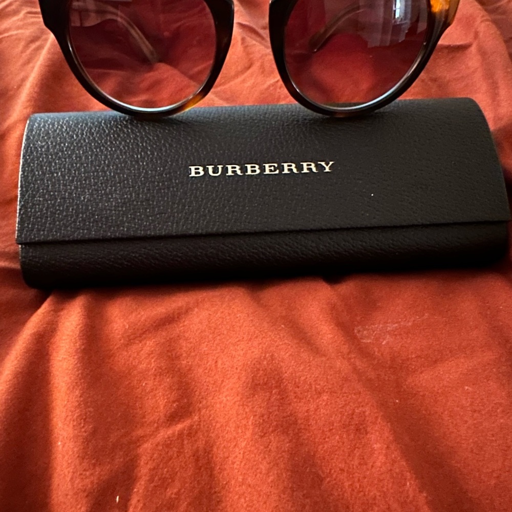 Brand new Burberry sunglasses with case